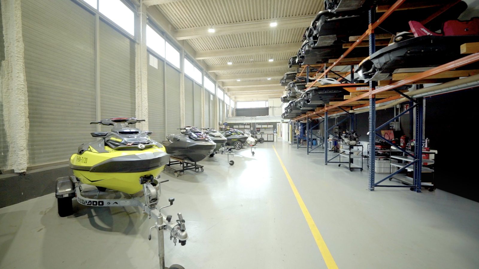 La nau: taller, pupil·latge i motos d'aigua Sea-Doo